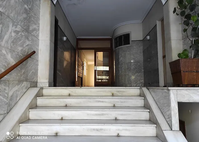 Zeus At The 3Rd Floor